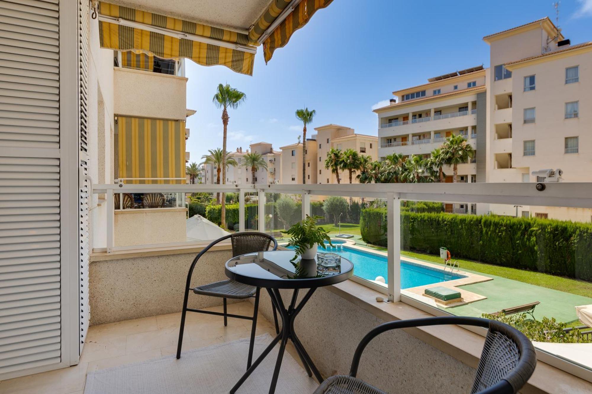 Apartamentos Oasis El Albir Kültér fotó